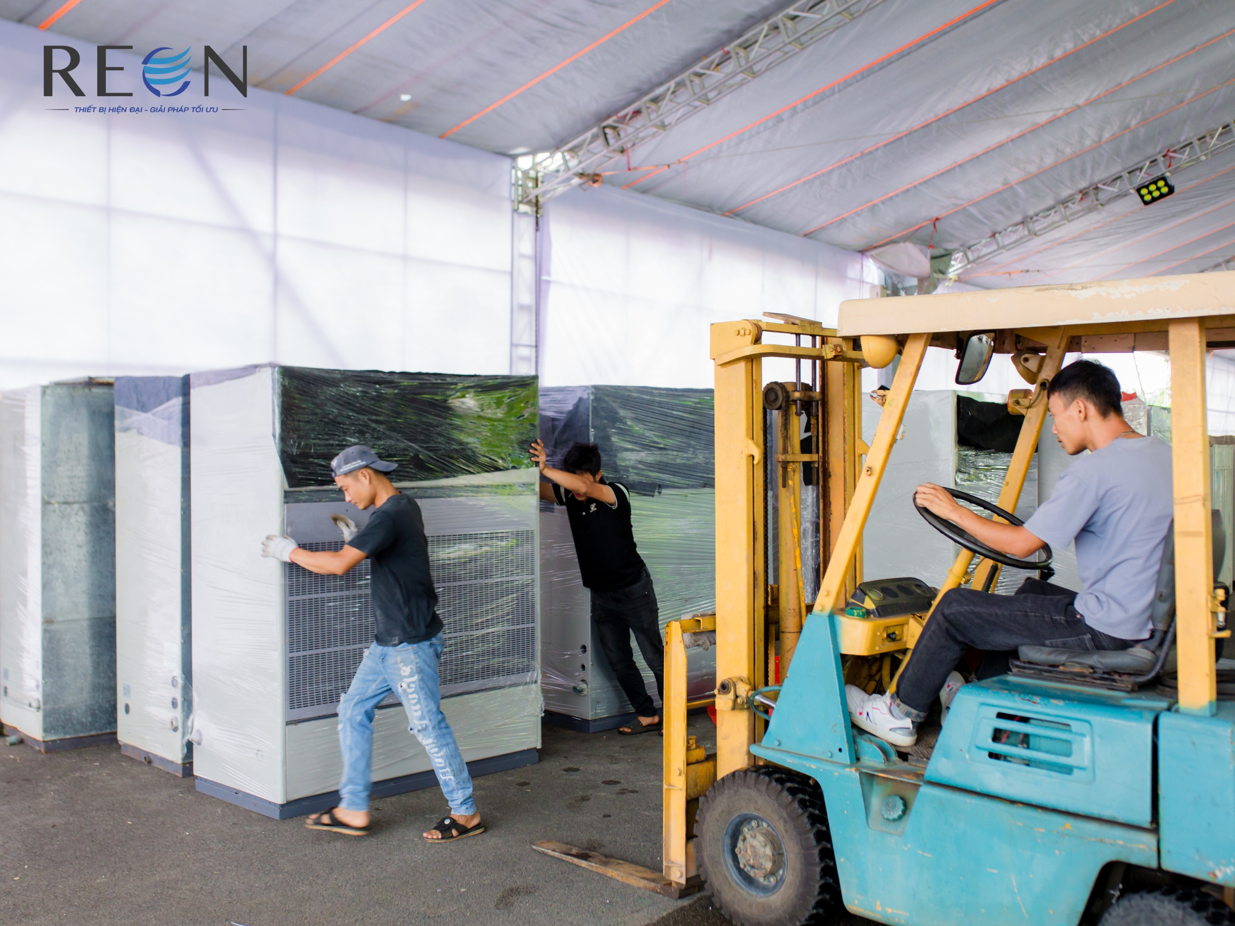 Chiến lược thuê điều hòa dài hạn của doanh nghiệp Nhật – Hàn